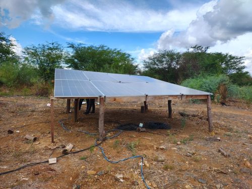 Agua solar - bomba solar de poço artesiano, inversor de placa solar, brasil solar, bomba solar, irrigação solar, bomba com placa solar, bomba de água para poço, bomba a energia solar, bomba de agua para irrigação, energia solar irrigação, kit de energia solar, sistema fotovoltaico off grid, "solares energia solar"